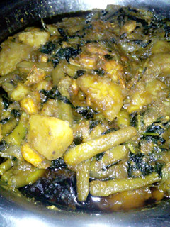 A picture of Malabar spinach stir fry.