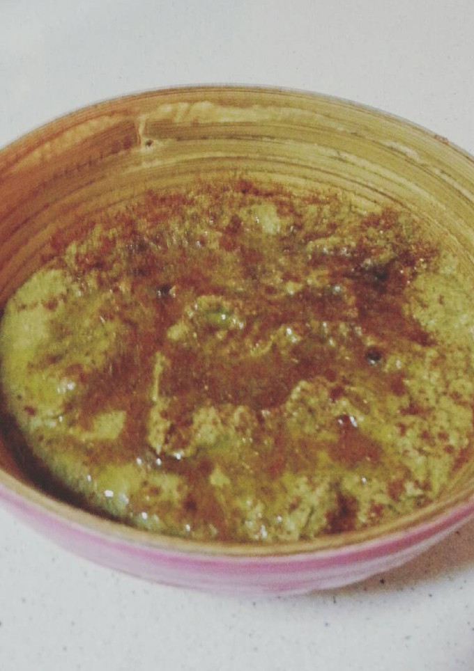 Una foto de Bissara (puré de guisantes y habas estilo marroquí)