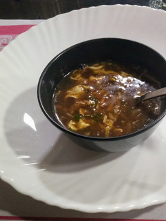 ரெஸ்டாரண்ட் ஸ்டைல் ஹாட் & ஸோர் சிக்கன் சூப் (hot and sour chicken soup recipe in Tamil) செய்முறை முக்கிய புகைப்படம்