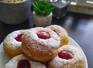 Pillekönnyű szalagos fánk 🍩 recept fotója