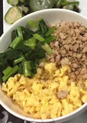 A picture of Soboro on Rice.