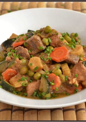 Húsosfazék, sok zöldséggel recept fotója