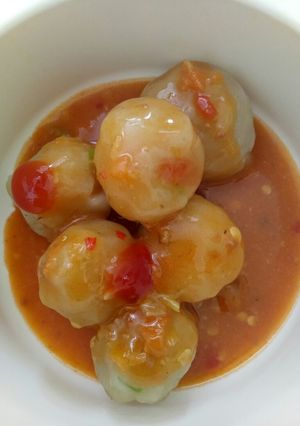 Foto resep Cilok Saus Kacang Isi Keju dan Sosis