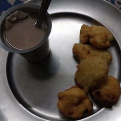 A picture of Moong daal pakode.