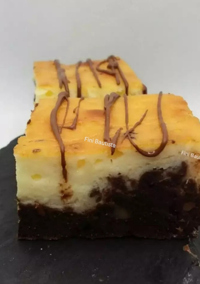Una foto de Brownie con mantequilla de cacahuete y cheesecake (sin azúcar)