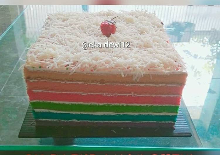 Cara Gampang Menyiapkan Rainbow cake super lembut yang Lezat Sekali