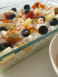 Una foto de Ensalada de arroz tropical