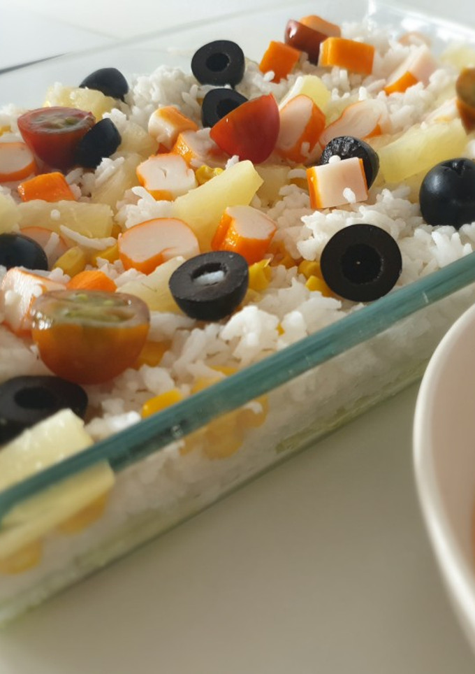 Una foto de Ensalada de arroz tropical