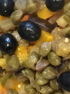 Una foto de Caponata siciliana reinterpretada (fácil)