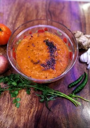 A picture of Tomato onion chutney.
