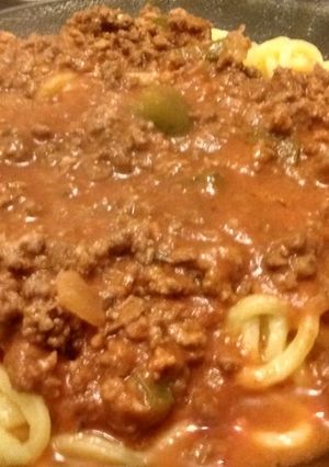 Una foto de Tallarines con salsa 🍝