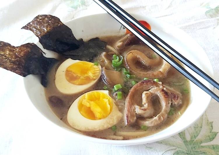 🍜 Ramen, con shiitake y panceta