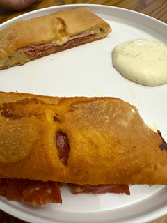 A picture of American Stromboli.