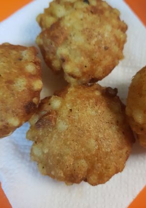 A picture of Sabudana vada sago.