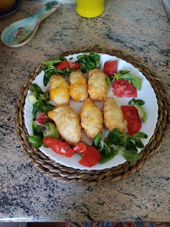 Una foto de Rollitos de pollo a los dos quesos en freidora de aire