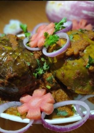 भरवा बैंगन (bharwa baingan recipe in Hindi) रेसिपी मुख्य फोटो