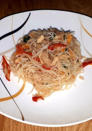O poză a rețetei Taietei de orez cu peste si legume.