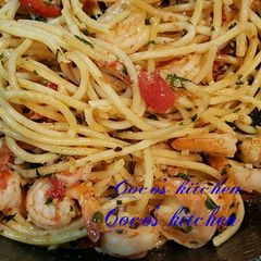 A picture of Shrimp and Spaghetti.
