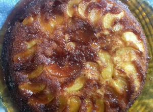 Una foto de Torta de manzana fácil, rápida y económica