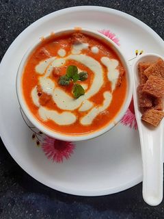 क्रिमी टोमॅटो सूप (creamy tomato soup recipe in marathi) रेसिपी चे मुख्य फोटो