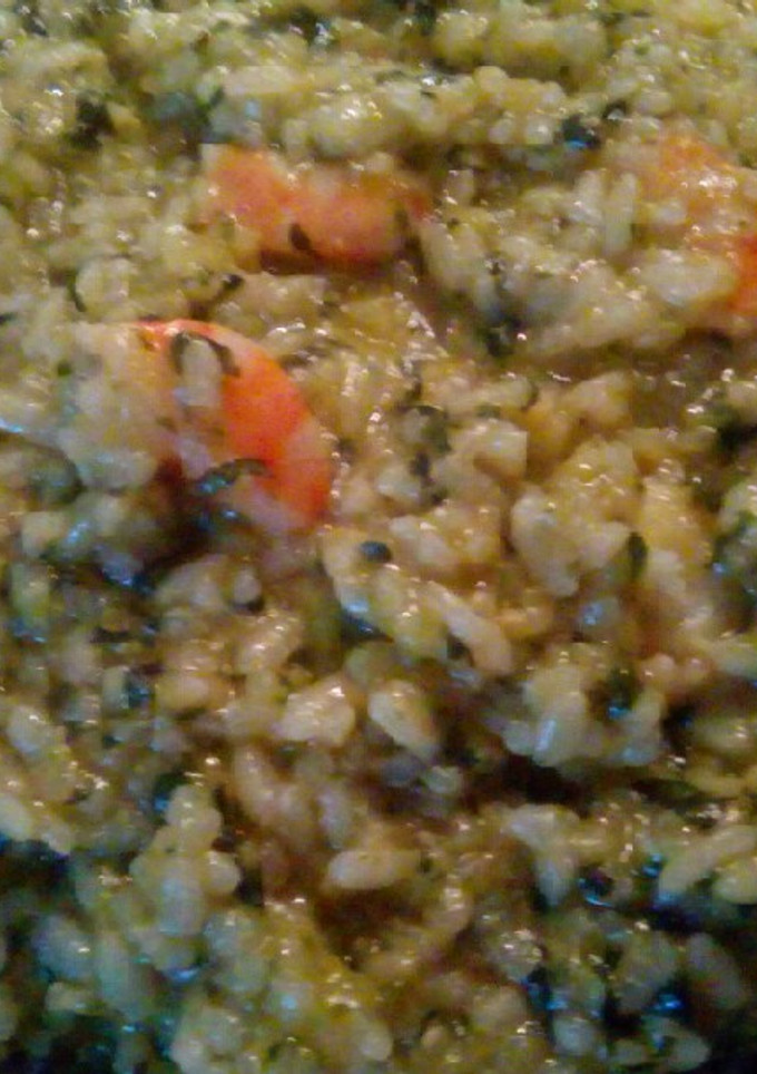 Una foto de Risotto de Espinacas y Gambas en Monsieur plus