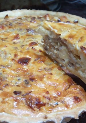 Una foto de Tarta de queso y cebolla