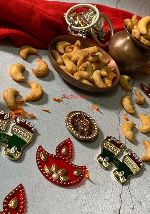 A picture of Kaju pare.