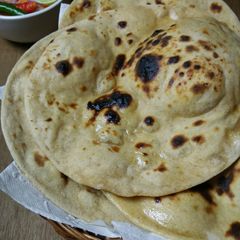 A picture of Tandoori Roti.