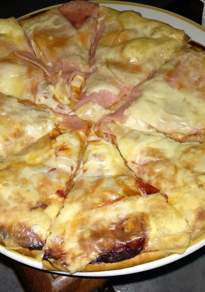 Una foto de Pizza de los sábados noche 🤩