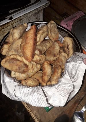 Una foto de Empanadas de pollo y carne