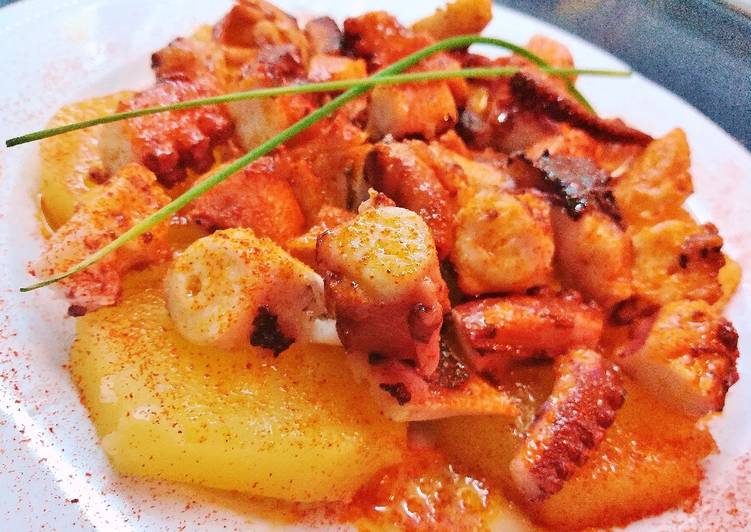 Pulpo a feira con cachelos