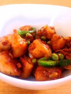 A picture of Potato buttered Gnocchi with minced beef sauce.