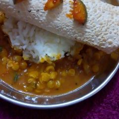 A picture of Chanadal with plain rice.