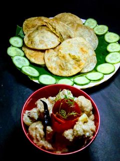 কড়াইশুঁটির কচুরি (korai sutir kochuri recipe in Bengali) রেসিপির প্রধান ছবি