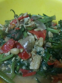 Foto resep Tumis Kangkung Tempe Semangit