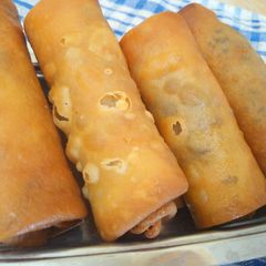 A picture of Spring Rolls.