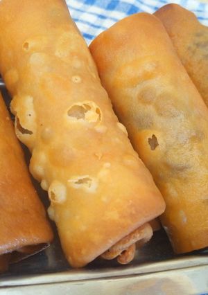 A picture of Spring Rolls.