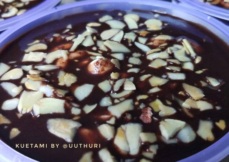 Brownies alpukat (brownies panggang)