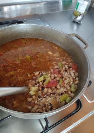 Una foto de Arroz de frijol cabeza negra