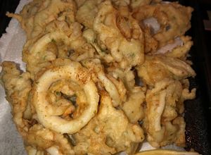Una foto de Rabas fritas🍋🍋