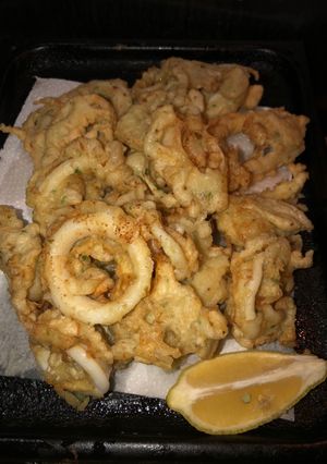 Una foto de Rabas fritas🍋🍋
