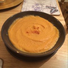 A picture of Creamy Roasted vegetable soup 🥔 🥕.