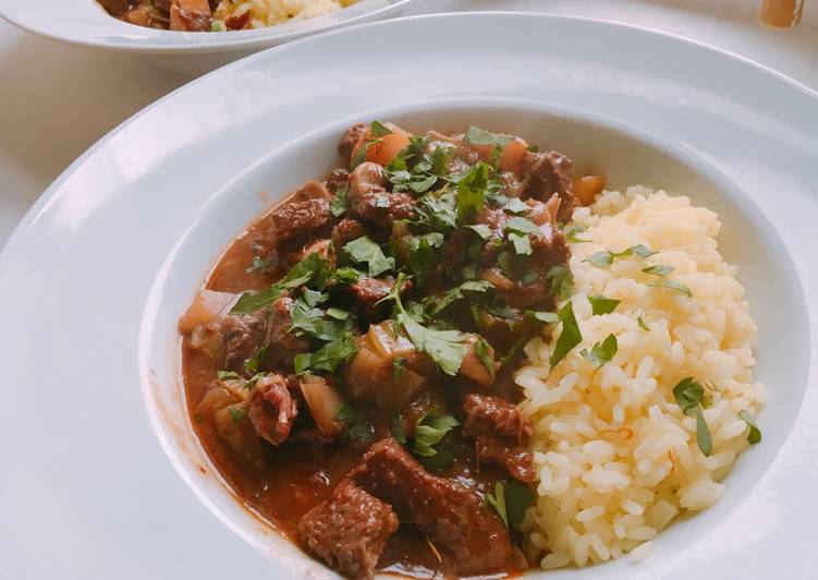 Step-by-Step Guide to Make Quick One Pot Beef and Potato Bourguignon