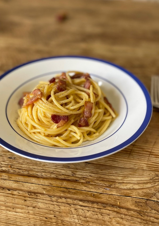 A picture of 🍝 Absolutely fail-safe Carbonara - only eggs.