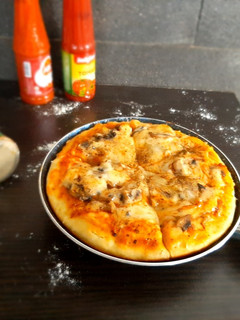 Foto resep Mushroom Pizza Keju Cheddar Teflon