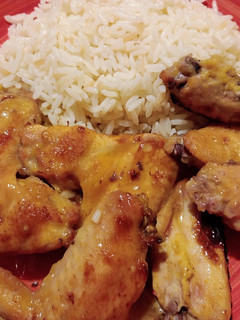 Una foto de Alitas de pollo en salsa de mostaza y miel