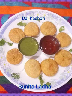 दाल कचौरी Dal Kachori recipe in Hindi) रेसिपी मुख्य फोटो