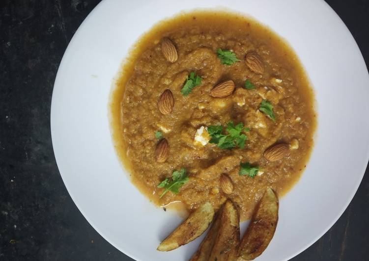 Gazpacho Soup with crispy Potato