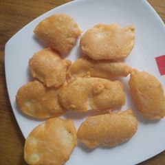A picture of Aloo bajji.