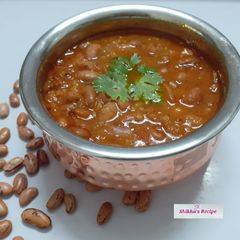 A picture of Rajma masala.